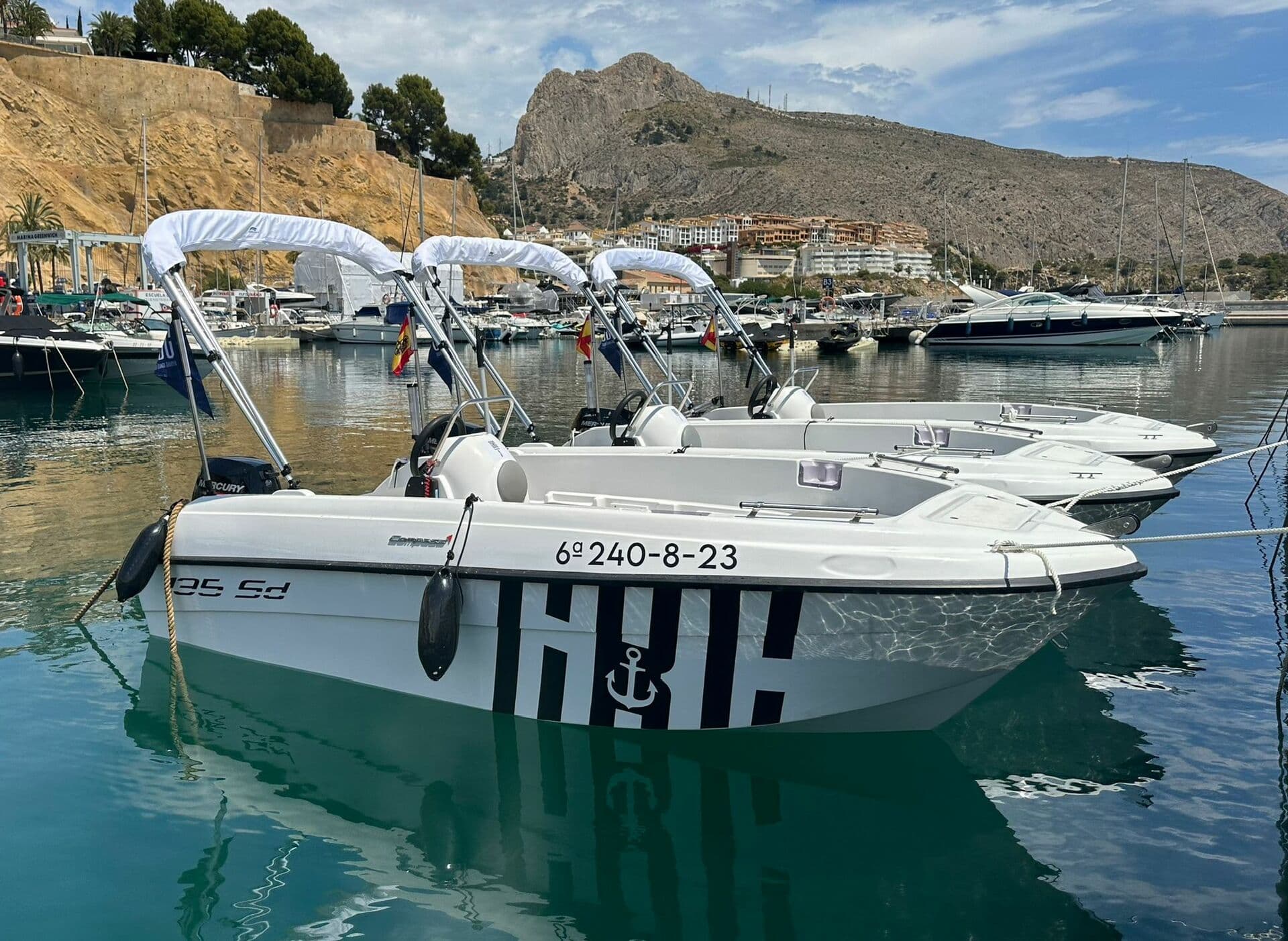 Coche blanco antiguo