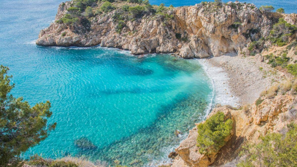 Coche Bettle amarillo