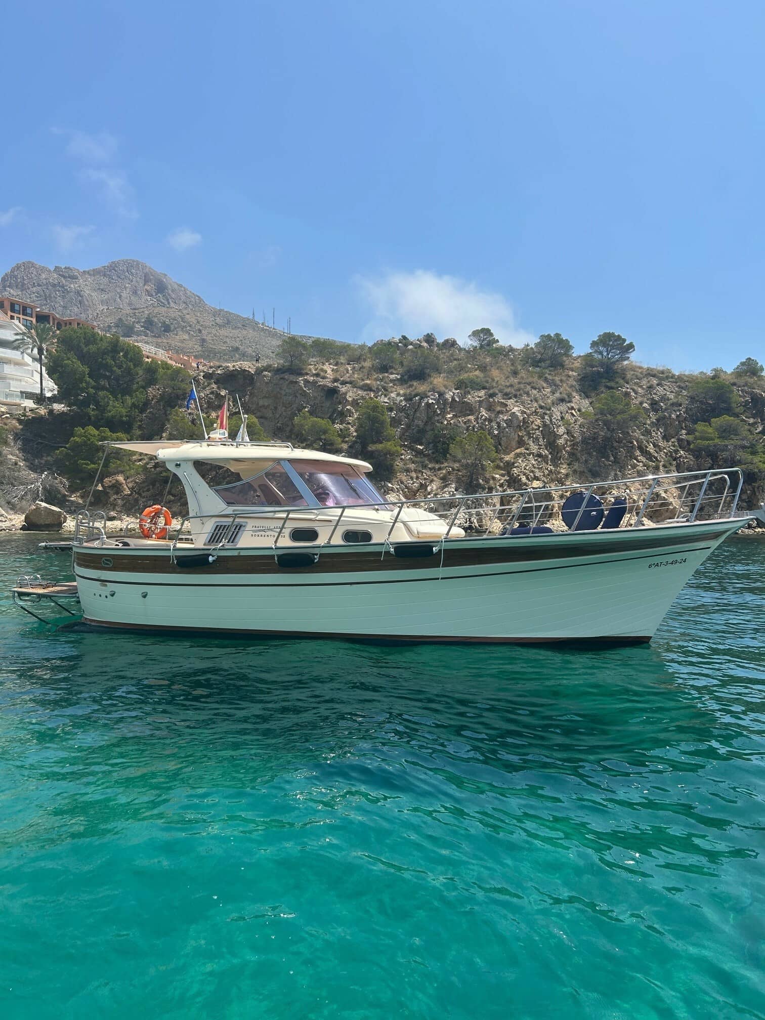 Coche blanco antiguo